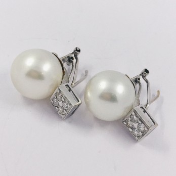 Pendientes en oro blanco 18kt con brillantes y perla 2