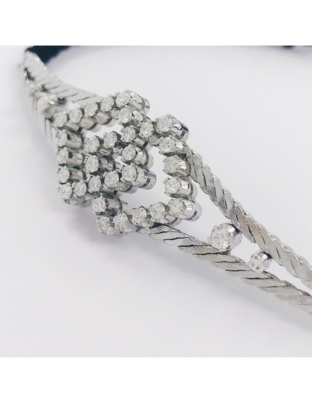 Pulsera en oro blanco con centro de brillantes