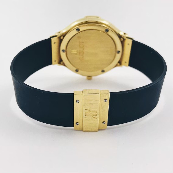 Hublot classic cadete en oro