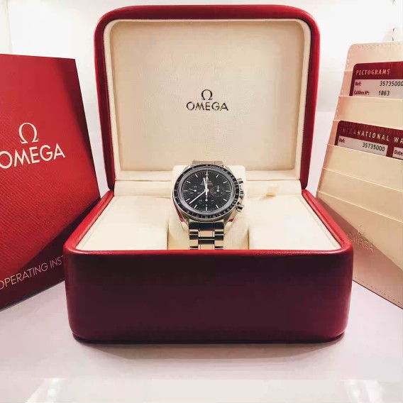 Omega Speedmaster Professional Moonwatch Caja y Documentos