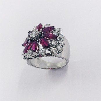 Anillo en oro blanco 18kt con brillantes y rubÃ­s 2