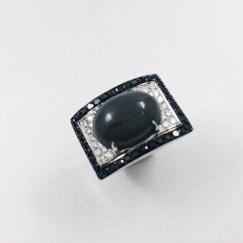 Anillo en oro blanco con diamantes blancos y negros y piedra natural gris 2
