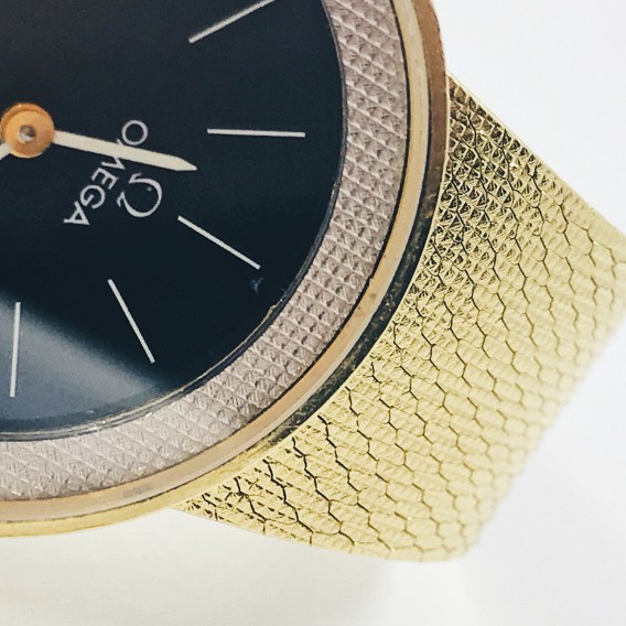 Omega De Ville en oro de 18kt.