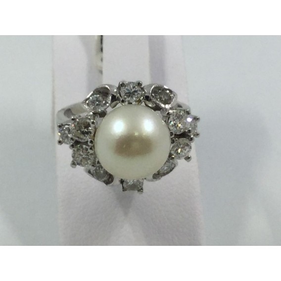 Anillo rosetÃ³n de brillantes con perla central