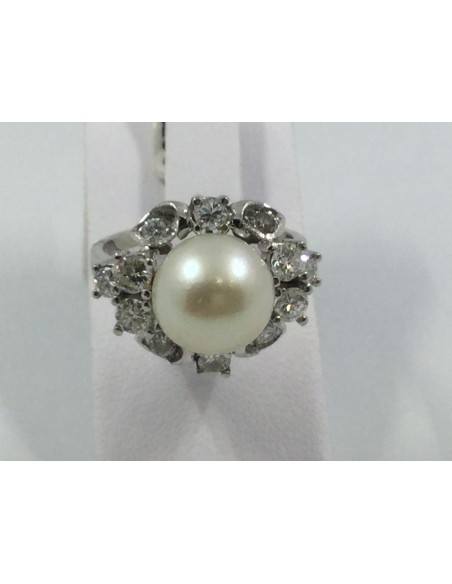 Anillo rosetÃ³n de brillantes con perla central