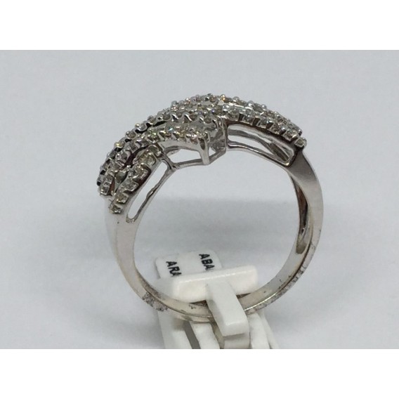 Sortija de oro con diamantes