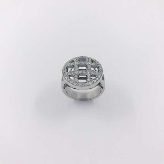 Anillo en oro blanco 18kt con brillantes.