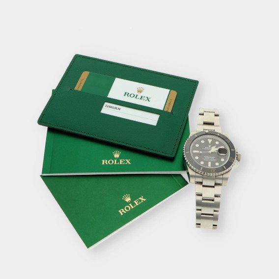 Rolex Submariner  116610LN caja y documentos