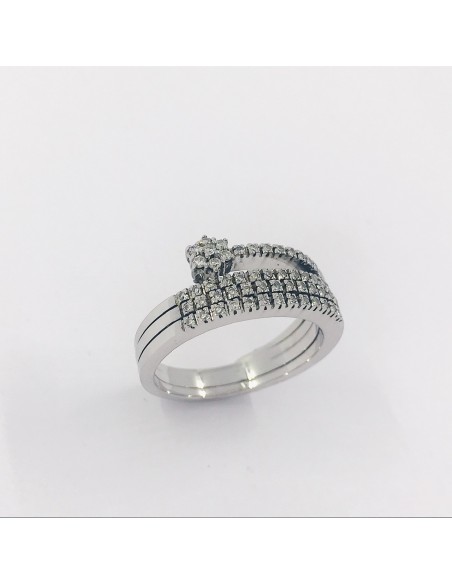 Anillo en oro blanco 18kt con brillantes