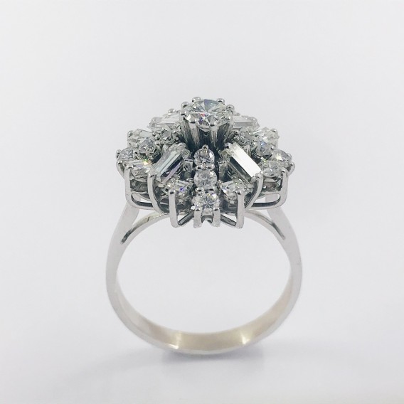 Anillo oro blanco y diamantes
