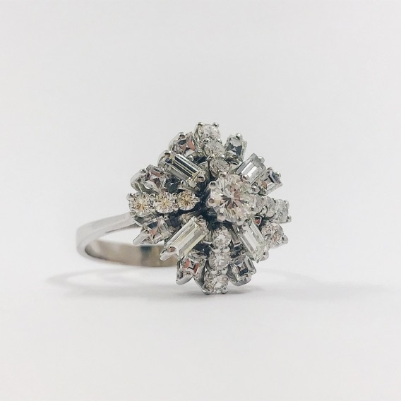 Anillo oro blanco y diamantes