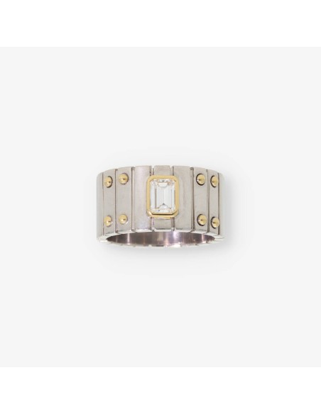 Anillo en oro blanco 18kt con diamante central