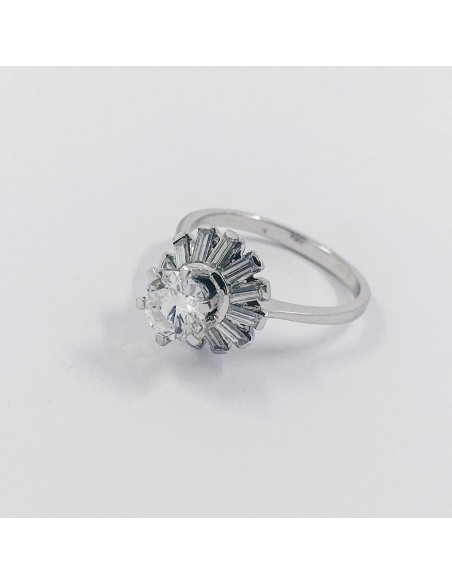 Anillo en oro blanco 18kt con brillante