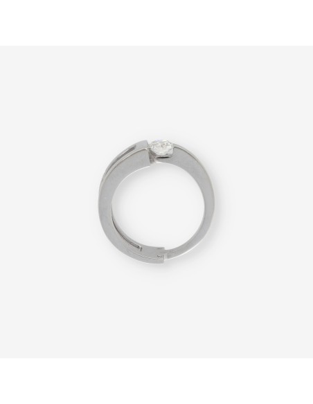 Anillo en oro blanco 18kt con brillante central