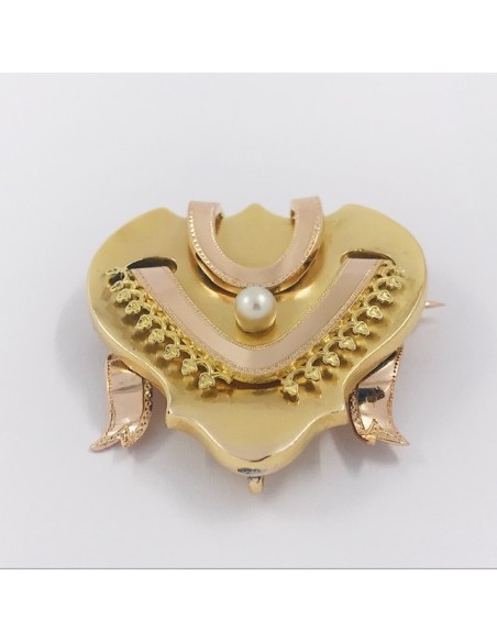Broche de oro con perlita