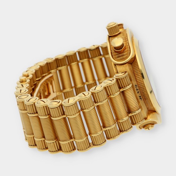 Montega R9 MC 01 en oro 18kt