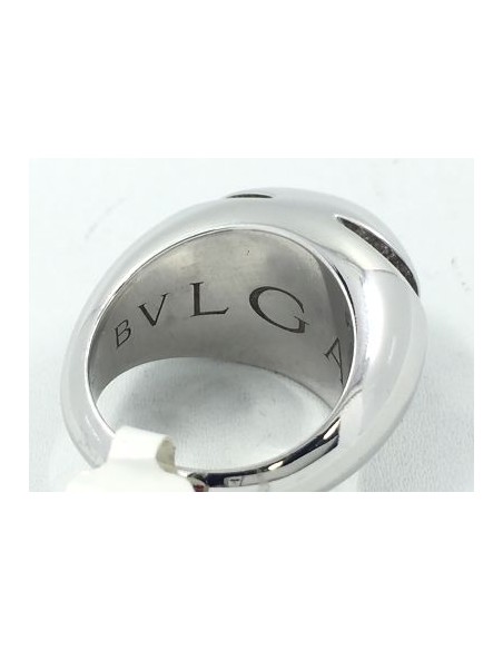 Anillo Bulgari en oro blanco y brillantes