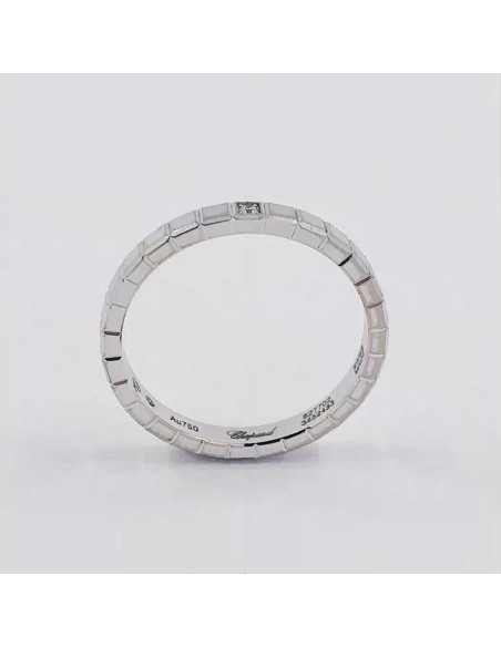 Anillo Chopard en oro blanco con brillante
