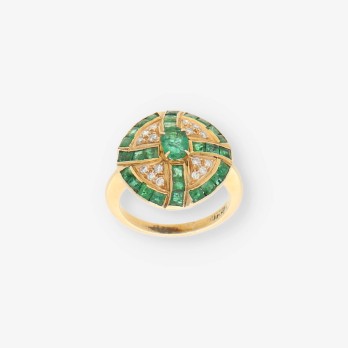 Anillo en oro 18kt con brillantes y esmeralda 2