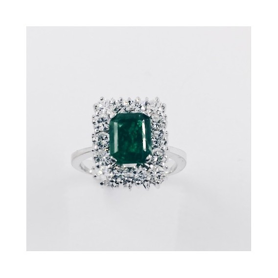 Anillo rosetÃ³n de oro blanco con brillantes y esmeralda