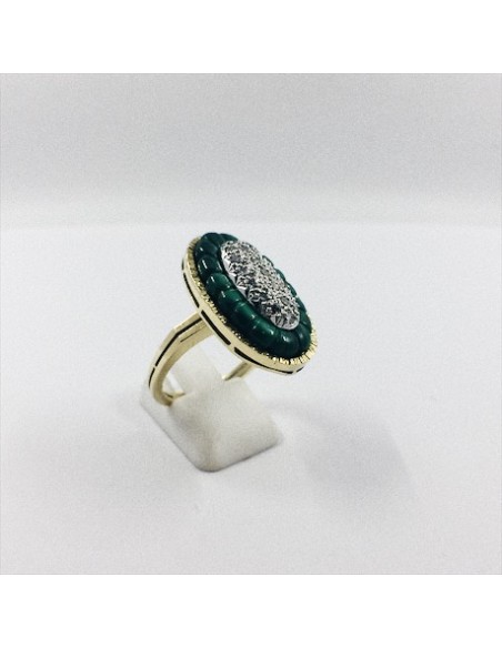 Anillo de oro, brillantes y malaquita