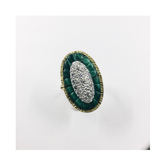 Anillo de oro, brillantes y malaquita