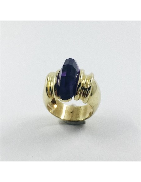 Anillo de oro y amatista
