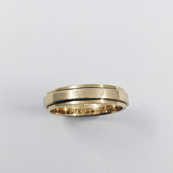 Anillo Piaget de oro