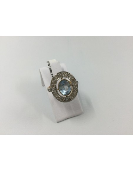 Anillo art decÃ³ en oro de 18 kt, brillantes y topacio